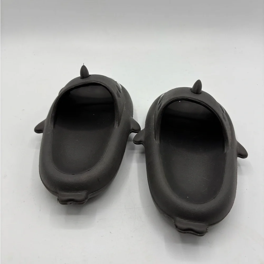 Kids Shark Slide Sandals Gray Size 150 (Approx. US Little Kid 8-9)